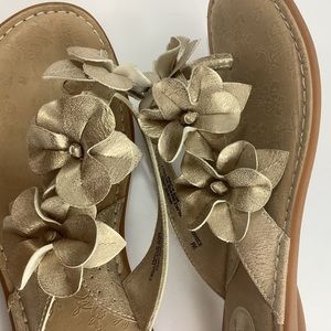 B.O.C. Born Concept Gold Flower Flip Flop Sandal Shoes